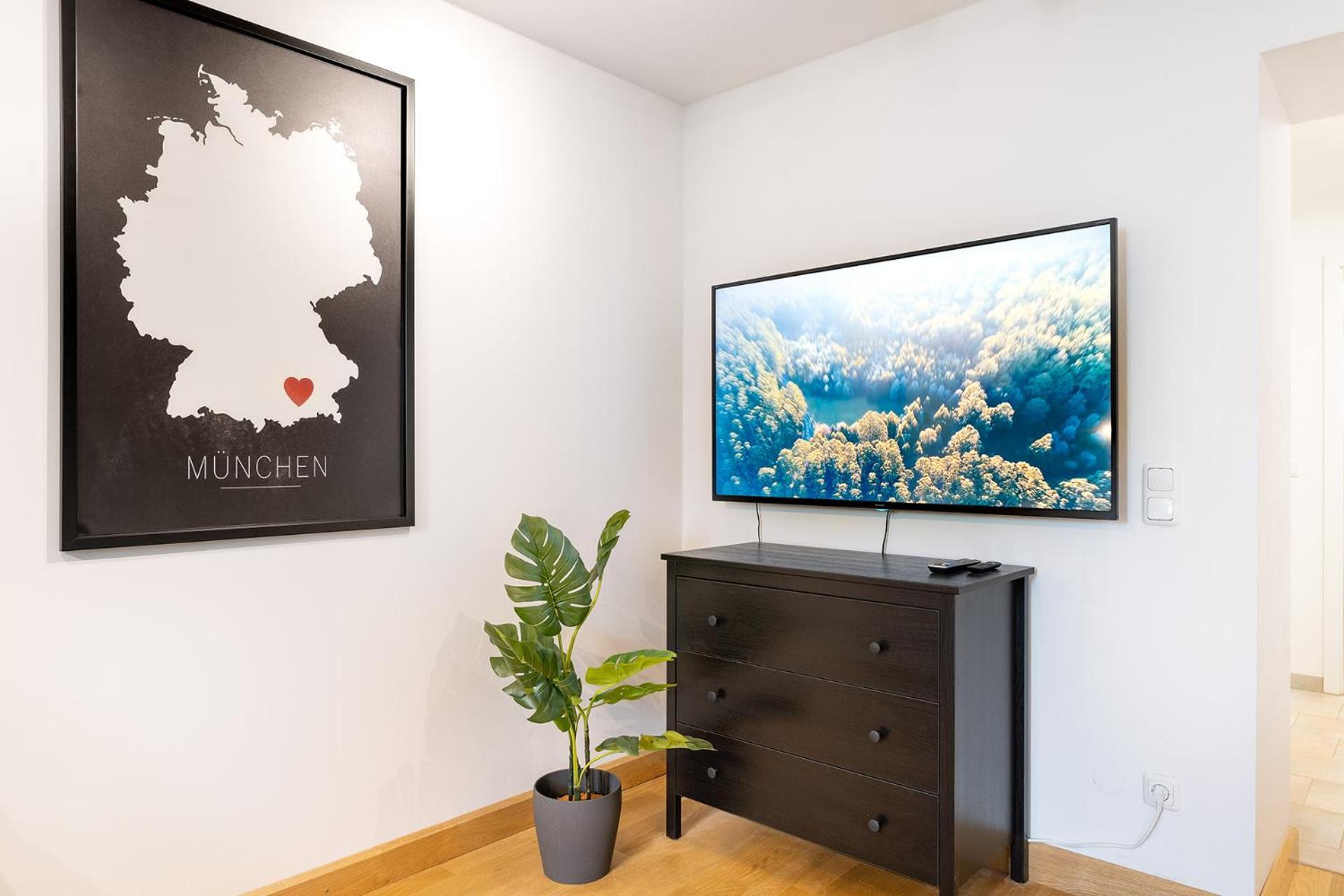 Apartment Marienplatz 2 Bedrooms Living Kitchen *
