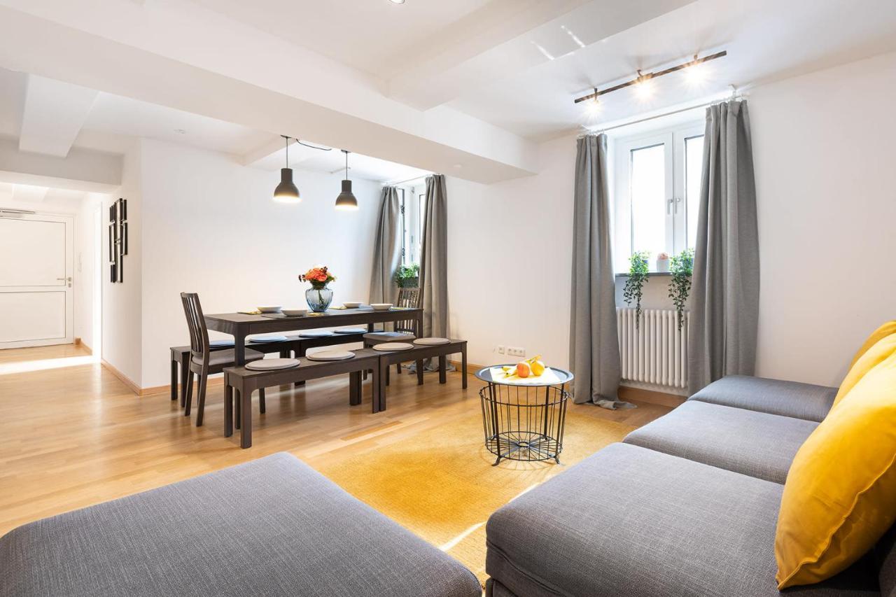 Apartment Marienplatz 2 Bedrooms Living Kitchen München
